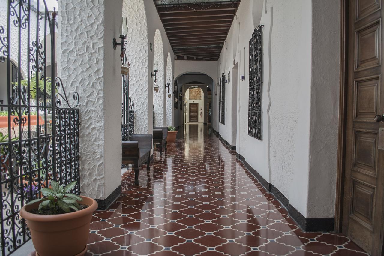 Hotel Ajau Colonial Guatemala-Stadt Exterior foto